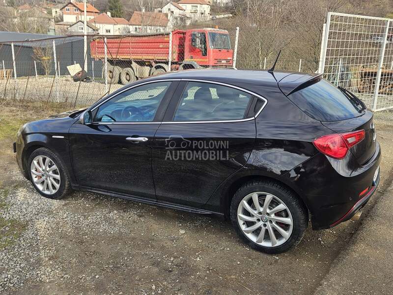 Alfa Romeo Giulietta 