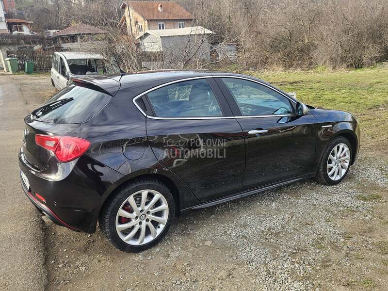 Alfa Romeo Giulietta 