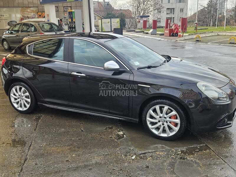Alfa Romeo Giulietta 