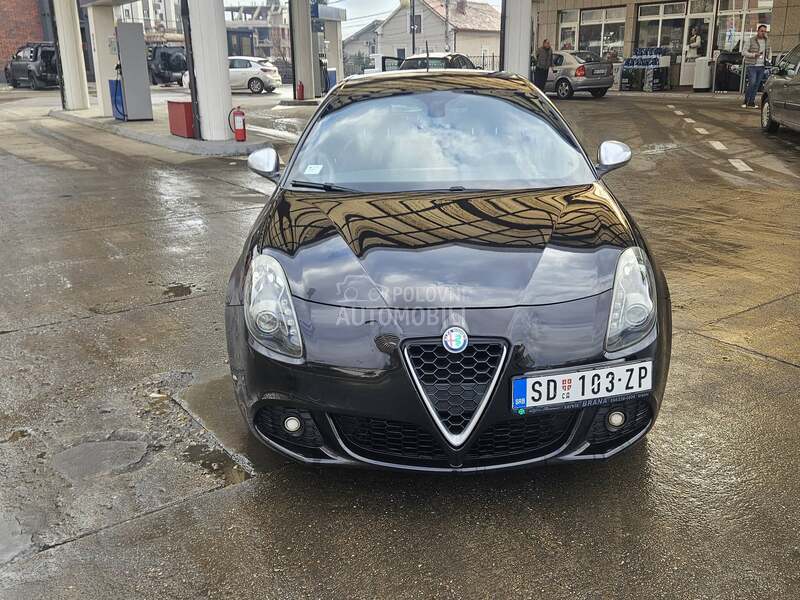 Alfa Romeo Giulietta 