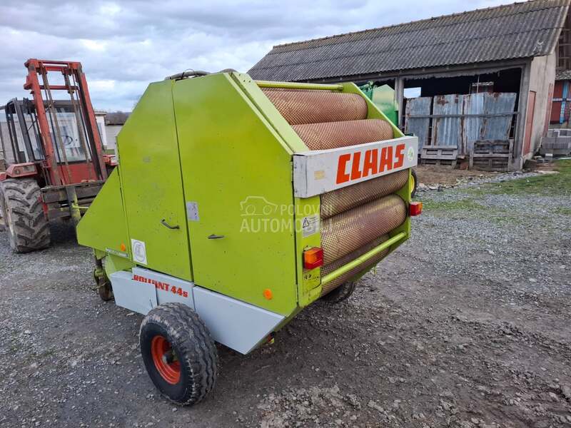 Claas Rollant 44