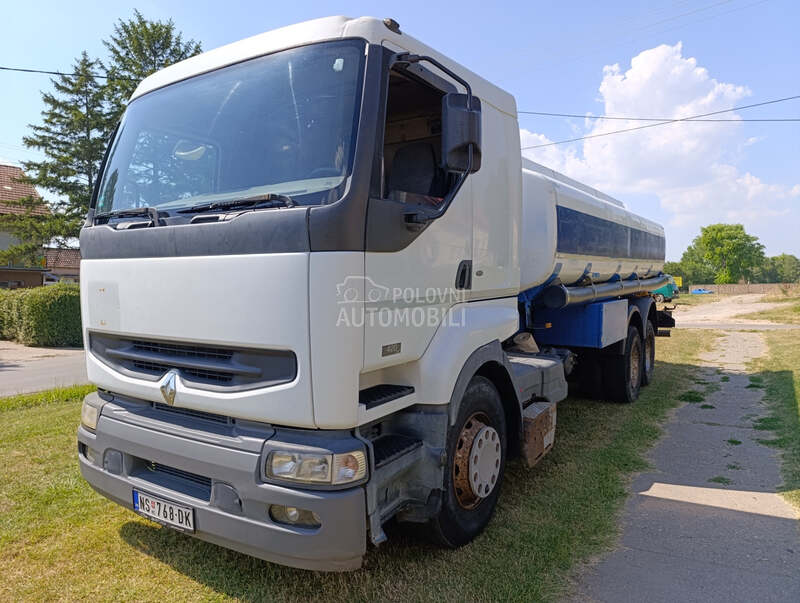 Renault Premium