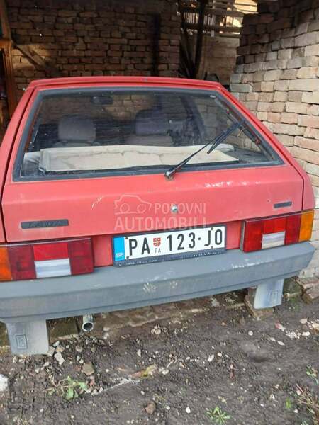 Lada Samara 