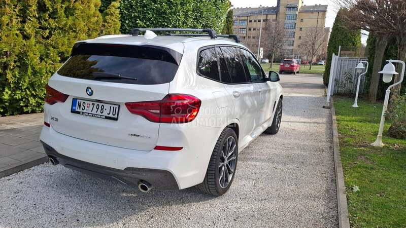 BMW X3 30e