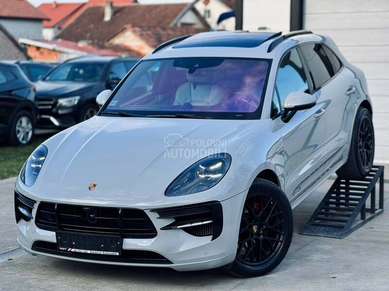 Porsche Macan GTS/CHRONO/PANO/PDK