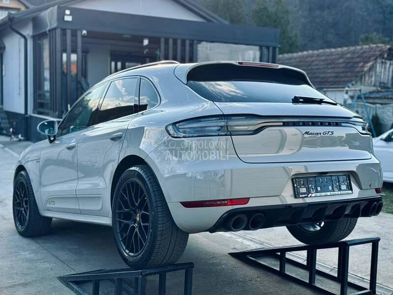 Porsche Macan GTS/CHRONO/PANO/PDK