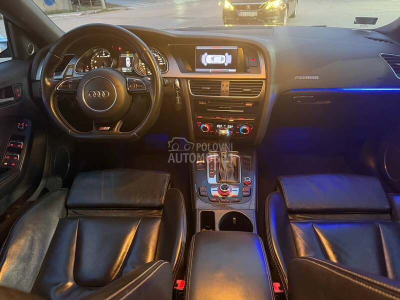 Audi S5 