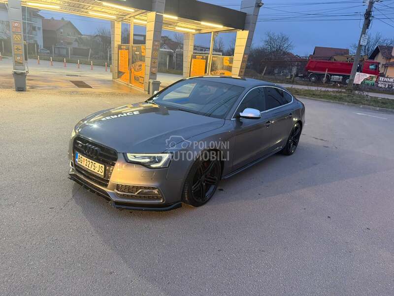 Audi S5 