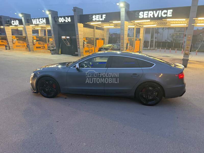 Audi S5 
