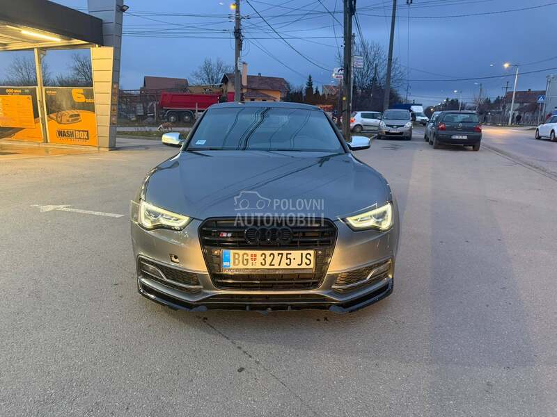 Audi S5 