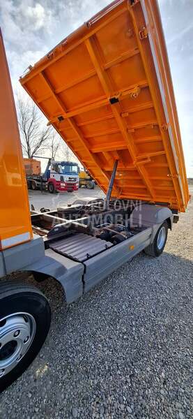 Mercedes Benz Atego 815