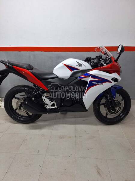 Honda cbr
