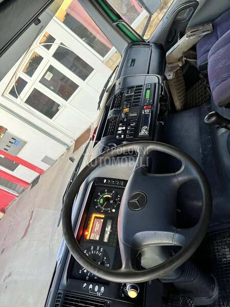 Mercedes Benz atego 1528