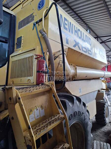 New Holland TX66