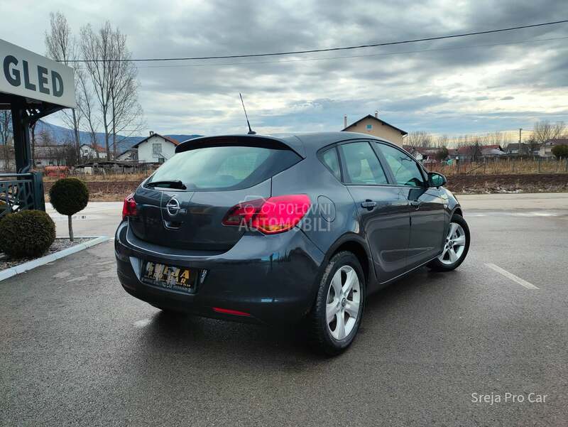 Opel Astra J 1.7 CDTI