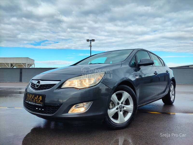 Opel Astra J 1.7 CDTI