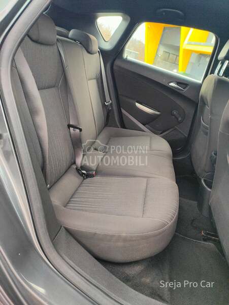 Opel Astra J 1.7 CDTI