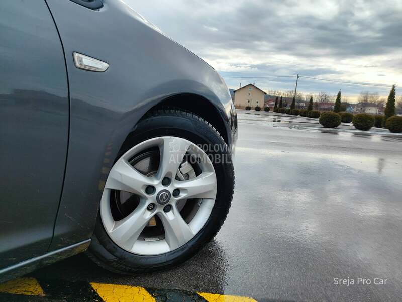 Opel Astra J 1.7 CDTI