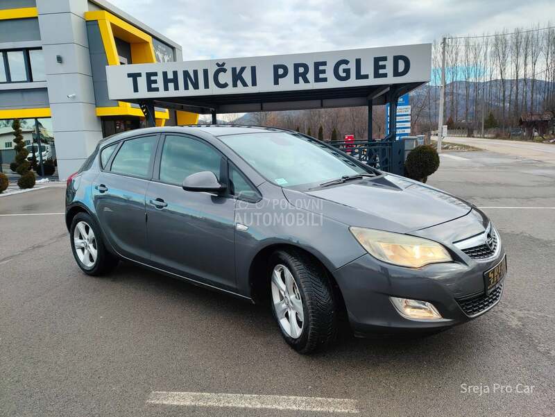 Opel Astra J 1.7 CDTI