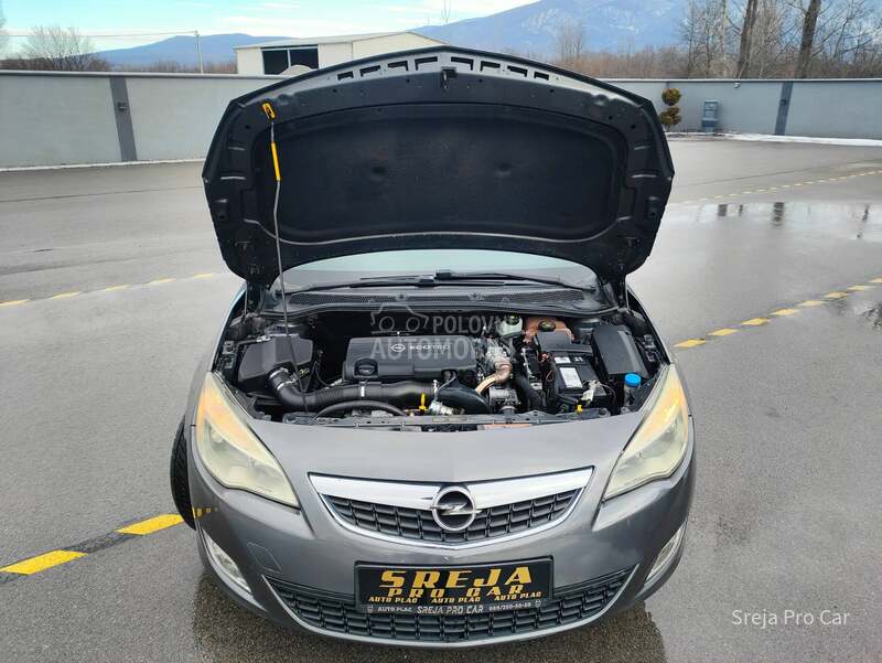 Opel Astra J 1.7 CDTI