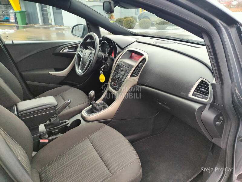 Opel Astra J 1.7 CDTI