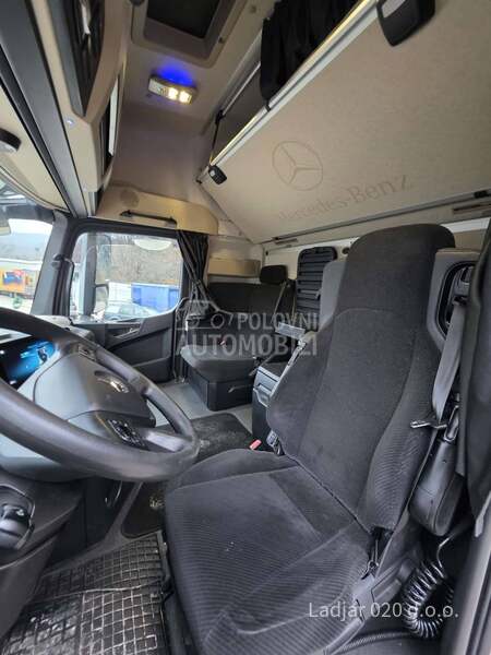 Mercedes Benz Acrtos L 1851