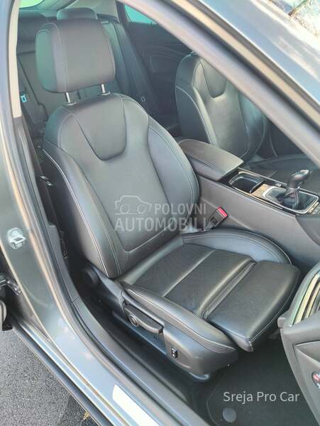 Opel Insignia FUL LED MATRIX