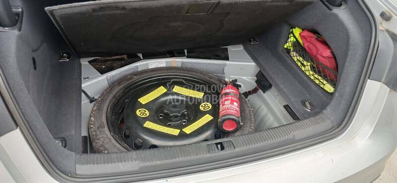 Audi A6 C7 3.0 2013. god. -  kompletan auto u delovima