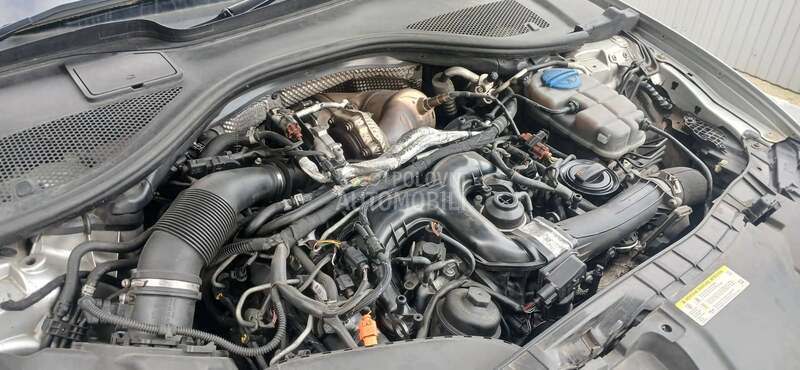 Audi A6 C7 3.0 2013. god. -  kompletan auto u delovima