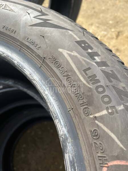 Bridgestone 205/60 R16 Zimska