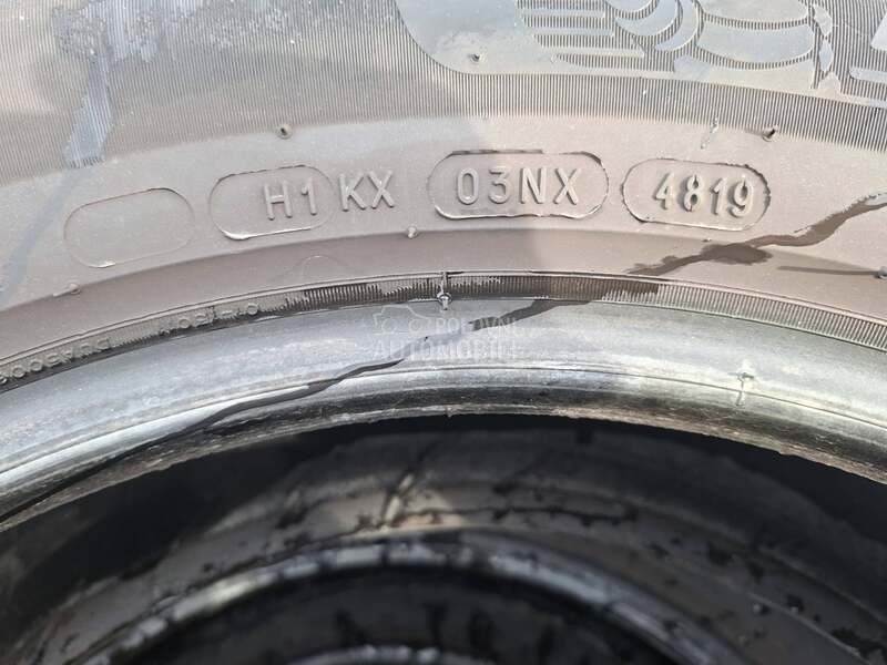 Michelin 215/60 R17 Letnja
