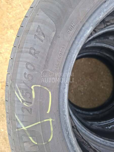 Michelin 215/60 R17 Letnja