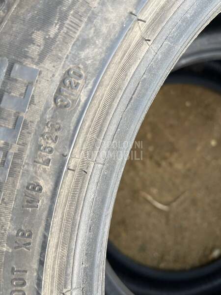 Pirelli 235/45 R18 Zimska