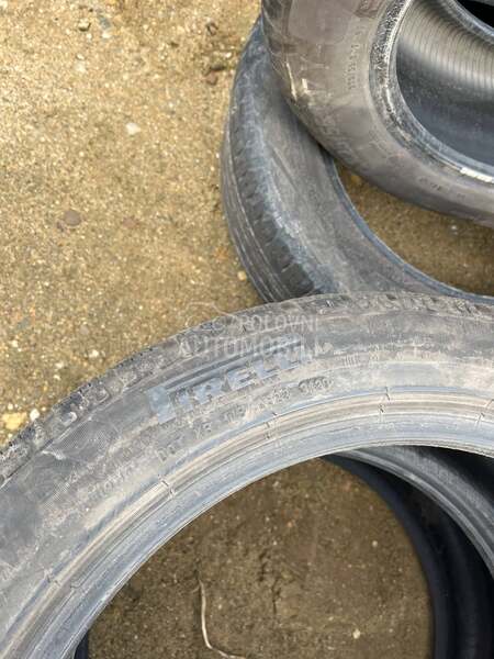 Pirelli 235/45 R18 Zimska