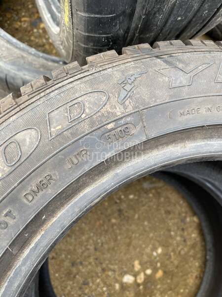 Goodyear 225/55 R16 Zimska