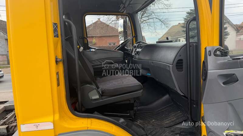 Mercedes Benz ATEGO 818