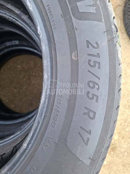Michelin 215/65 R17 Letnja
