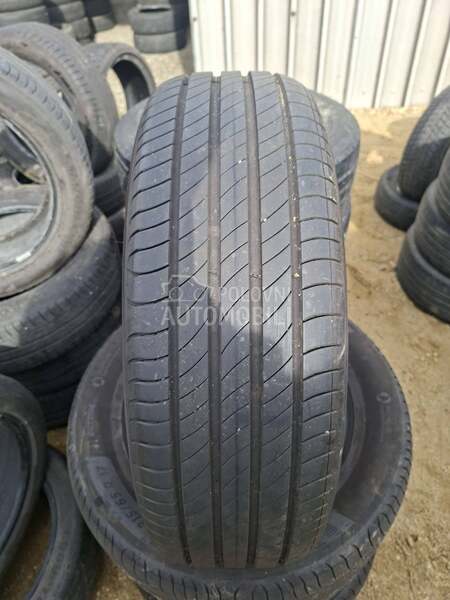 Michelin 215/65 R17 Letnja