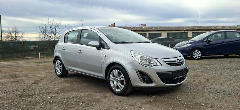 Opel Corsa D 1.3 REZERVISA NO