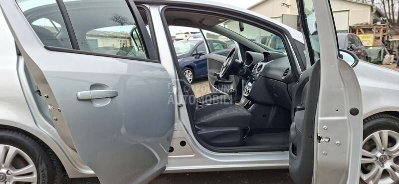 Opel Corsa D 1.3 REZERVISA NO