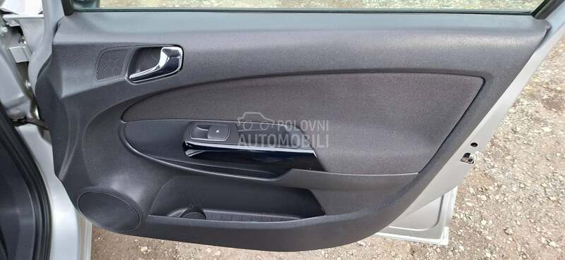 Opel Corsa D 1.3 REZERVISA NO