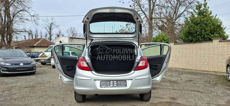 Opel Corsa D 1.3 REZERVISA NO