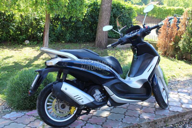 Piaggio BEVERLY 300 KREDIT