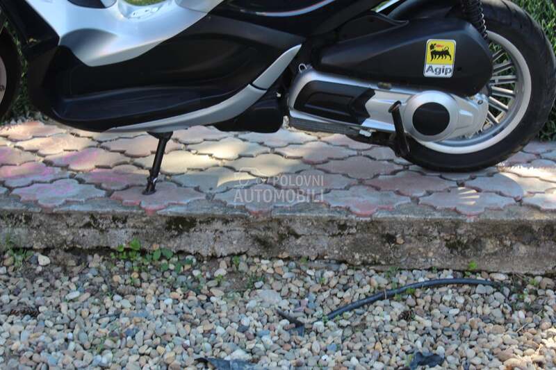 Piaggio BEVERLY 300 KREDIT