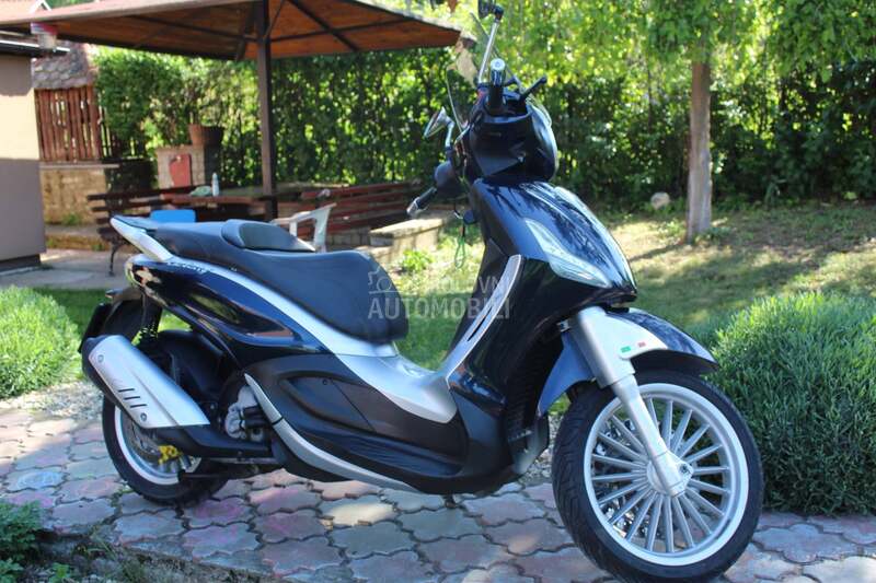 Piaggio BEVERLY 300 KREDIT