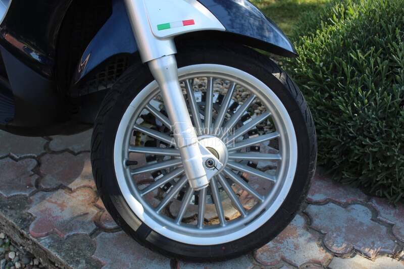 Piaggio BEVERLY 300 KREDIT