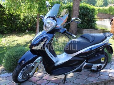 Piaggio BEVERLY 300 KREDIT