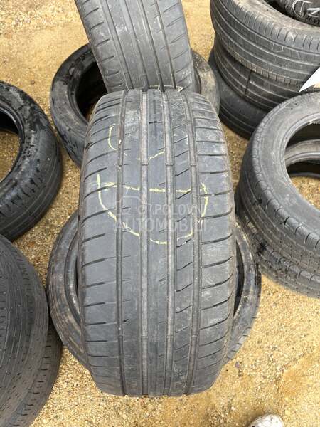 Goodyear 245/40 R19 Letnja