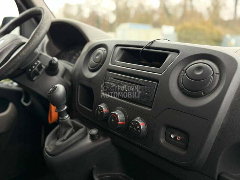 Renault Master 2.3