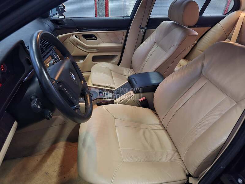 BMW 535 v8 E X L U S I V E